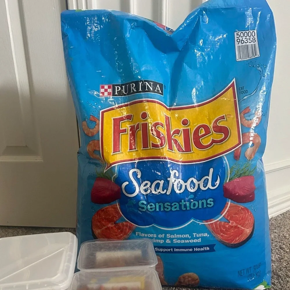 Cat food & litter